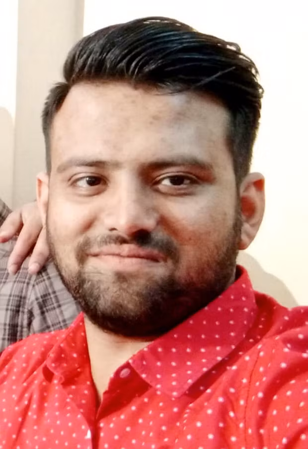 Nha si bat ngo pha ky luc Guinness voi chiec rang dai nhat the gioi