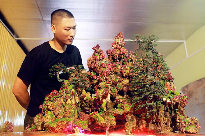 Chiec ban gan hang nghin vien da quy, doc dao nhat Viet Nam-Hinh-2