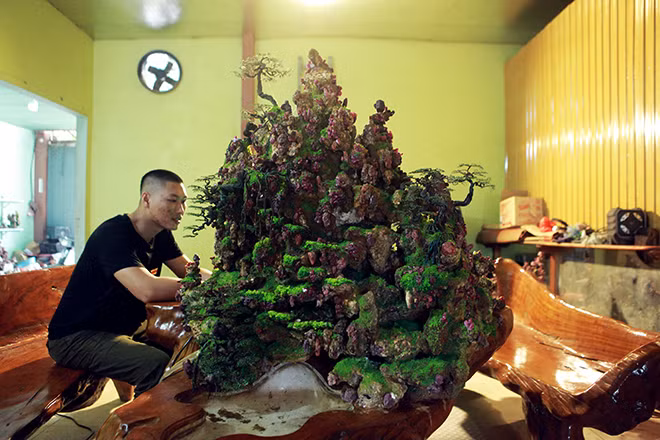 Chiec ban gan hang nghin vien da quy, doc dao nhat Viet Nam-Hinh-11