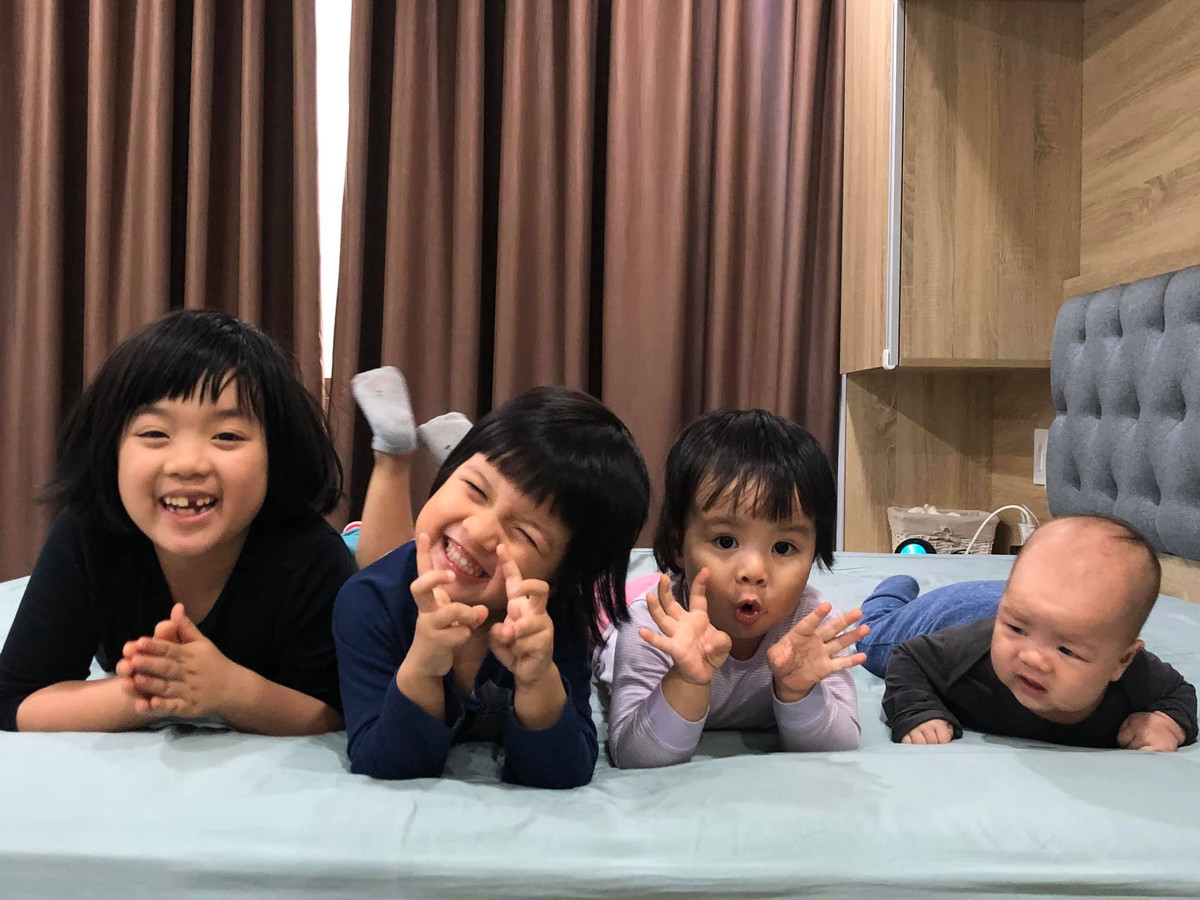 MC Minh Trang đông con nhất nhì showbiz mà vẫn bị giục đẻ thêm - Hình 8 MC Minh Trang dong con nhat nhi showbiz ma van bi giuc de them-Hinh-8