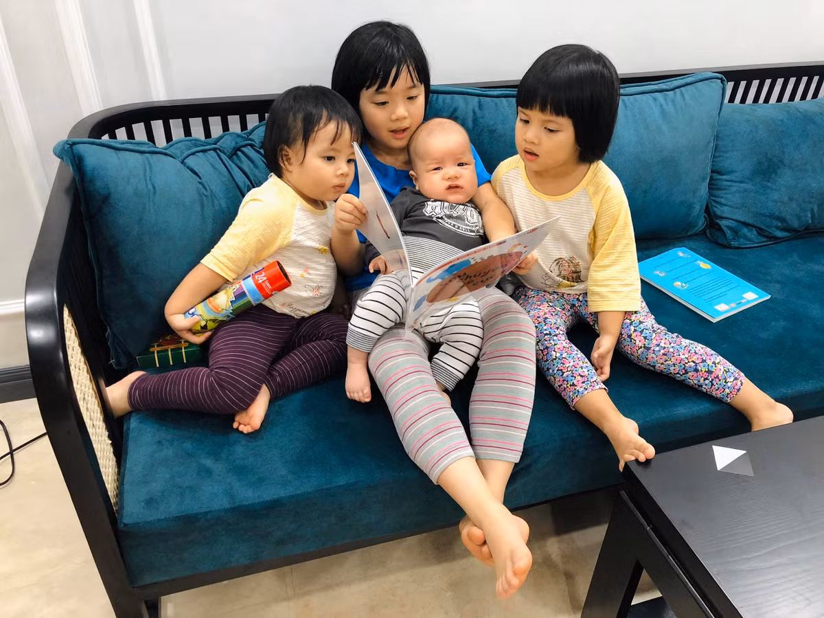 MC Minh Trang dong con nhat nhi showbiz ma van bi giuc de them-Hinh-6