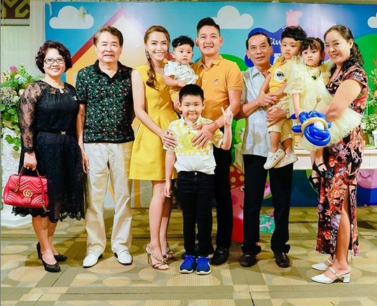 Hai Bang da lam gi de xoa tieng 'me ghe con chong'?-Hinh-11