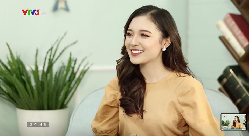 Khong ngo Nu MC tre nhat VTV doi thuong goi cam the nay!-Hinh-6