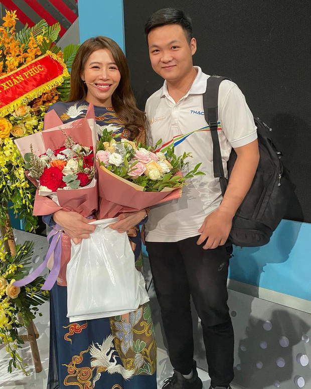 Hot boy 'Sieu tri tue' tai hien khoanh khac A quan Olympia