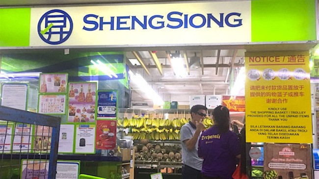 Việc buôn bán thực phẩm trong những năm qua đã biến họ thành tỷ phú đô la Singapore.