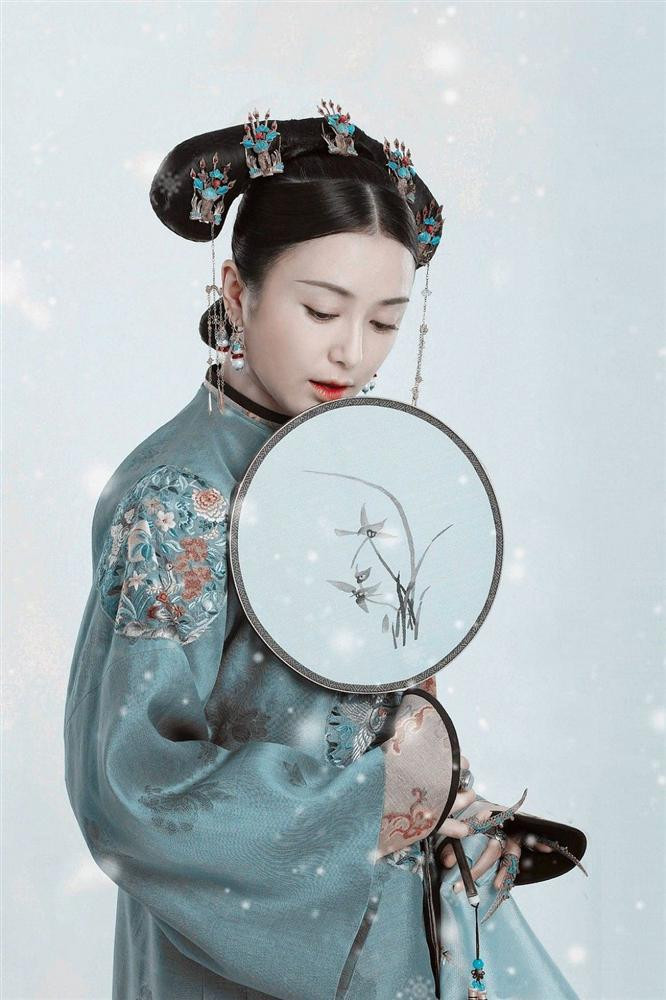 Tần Lam mắng antifan: 'Tử cung của tôi liên quan gì đến bạn?' - Hình 2 Tan Lam mang antifan: 'Tu cung cua toi lien quan gi den ban?'-Hinh-2