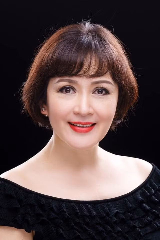 Nữ nghệ sĩ chia sẻ rằng, cô giữ giữ thói quen đến phòng tập 1-2 tiếng rồi “nhảy đùng đùng” và chỉ nghỉ những hôm quá bận.