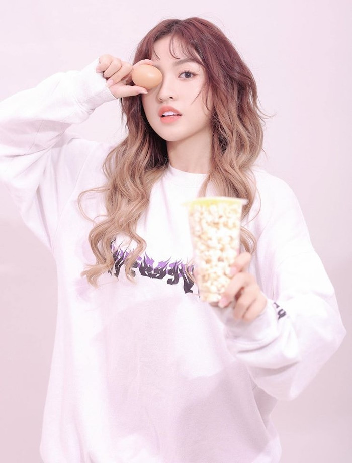 Hotgirl 'trung ran can mo' len tieng xin loi vi nhung phat ngon 'va mieng'-Hinh-6