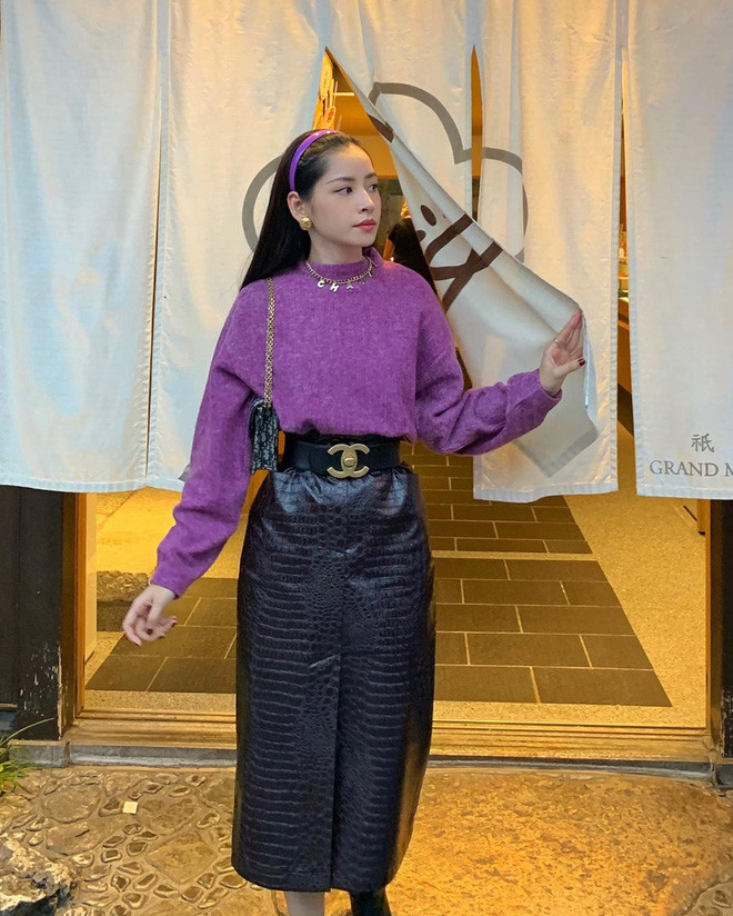 Chi Pu có nhiều bộ đồ sến sẩm nhưng thần thái đỉnh cao cứu tất cả - Hình 3 Chi Pu co nhieu bo do sen sam nhung than thai dinh cao cuu tat ca-Hinh-3