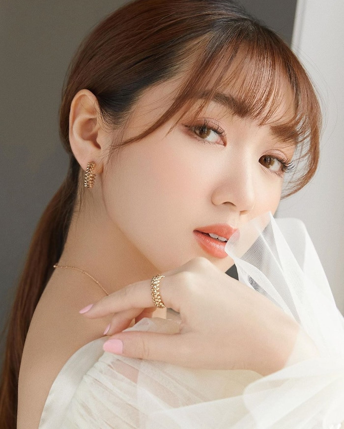 Beauty blogger đình đám vừa đẹp lại tài năng, giàu có - Hình 8 Beauty blogger dinh dam vua dep lai tai nang, giau co-Hinh-8