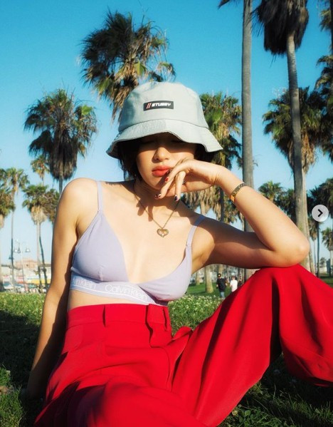 'Soi' sắc vóc Châu Bùi - cô gái duy nhất Binz follow trên Instagram - Hình 5 'Soi' sac voc Chau Bui - co gai duy nhat Binz follow tren Instagram-Hinh-5