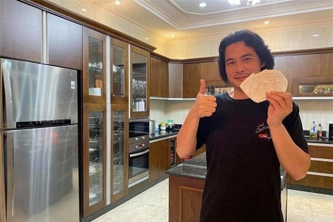 Khong gian song ngap tran anh nang cua Phuong Chanel-Hinh-6