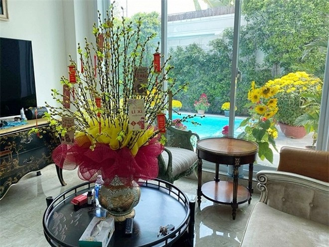 Khong gian song ngap tran anh nang cua Phuong Chanel-Hinh-2