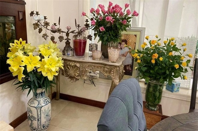 Khong gian song ngap tran anh nang cua Phuong Chanel-Hinh-4