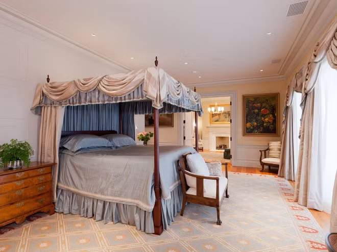 Dinh thự có 7 phòng ngủ và 11 phòng tắm.