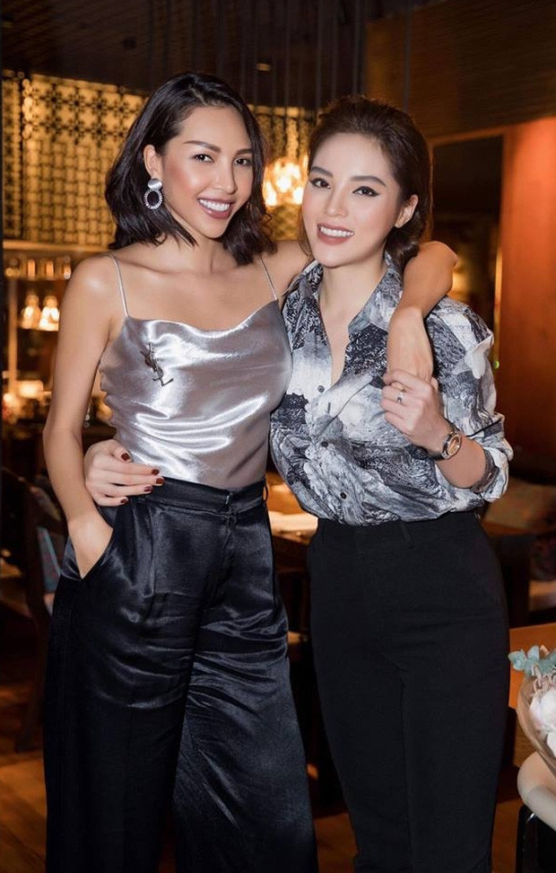 Kỳ Duyên và Minh Triệu than thở vì vết bầm tím trên đùi Ky Duyen va Minh Trieu than tho vi vet bam tim tren dui