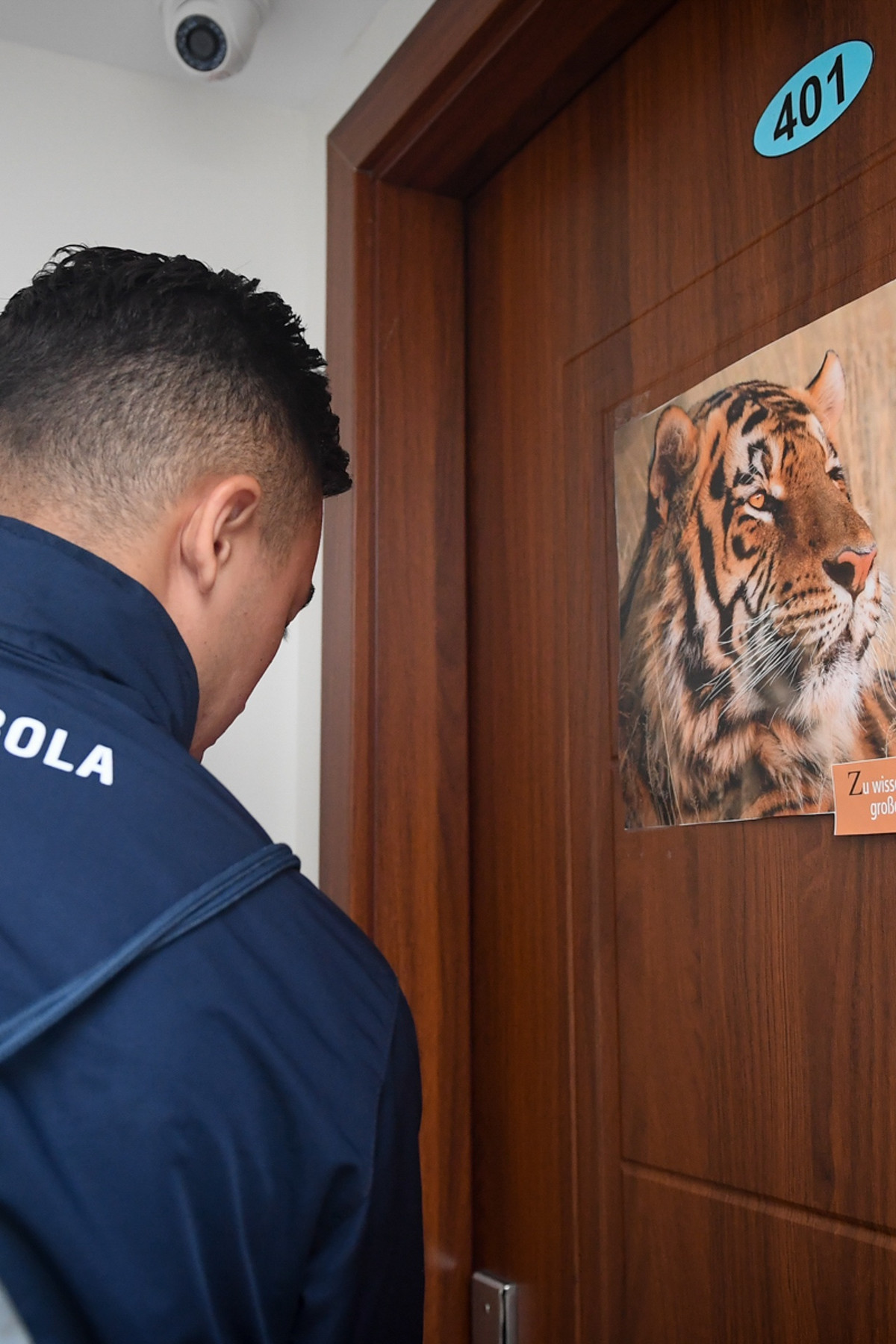 Tôi mới chuyển ra ngoài sống cùng các cầu thủ Việt kiều khác như Martin Lo, Adriano Schmidt hồi đầu năm nay. Dù không sinh hoạt cùng đội bóng, chúng tôi vẫn duy trì kỷ luật trong giờ giấc và sinh hoạt.