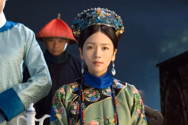 Cuoc doi cua phi tan song tho nhat cua Can Long-Hinh-2