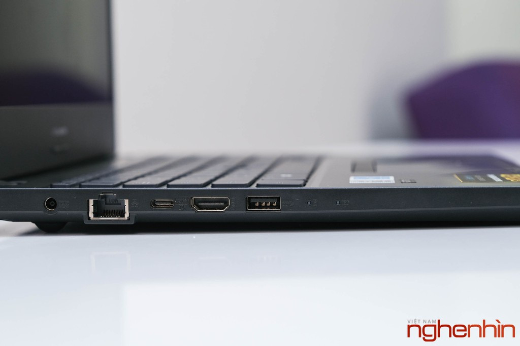 ASUS EXPERTBOOK P2: ben chuan quan doi My, phim chong tran-Hinh-8