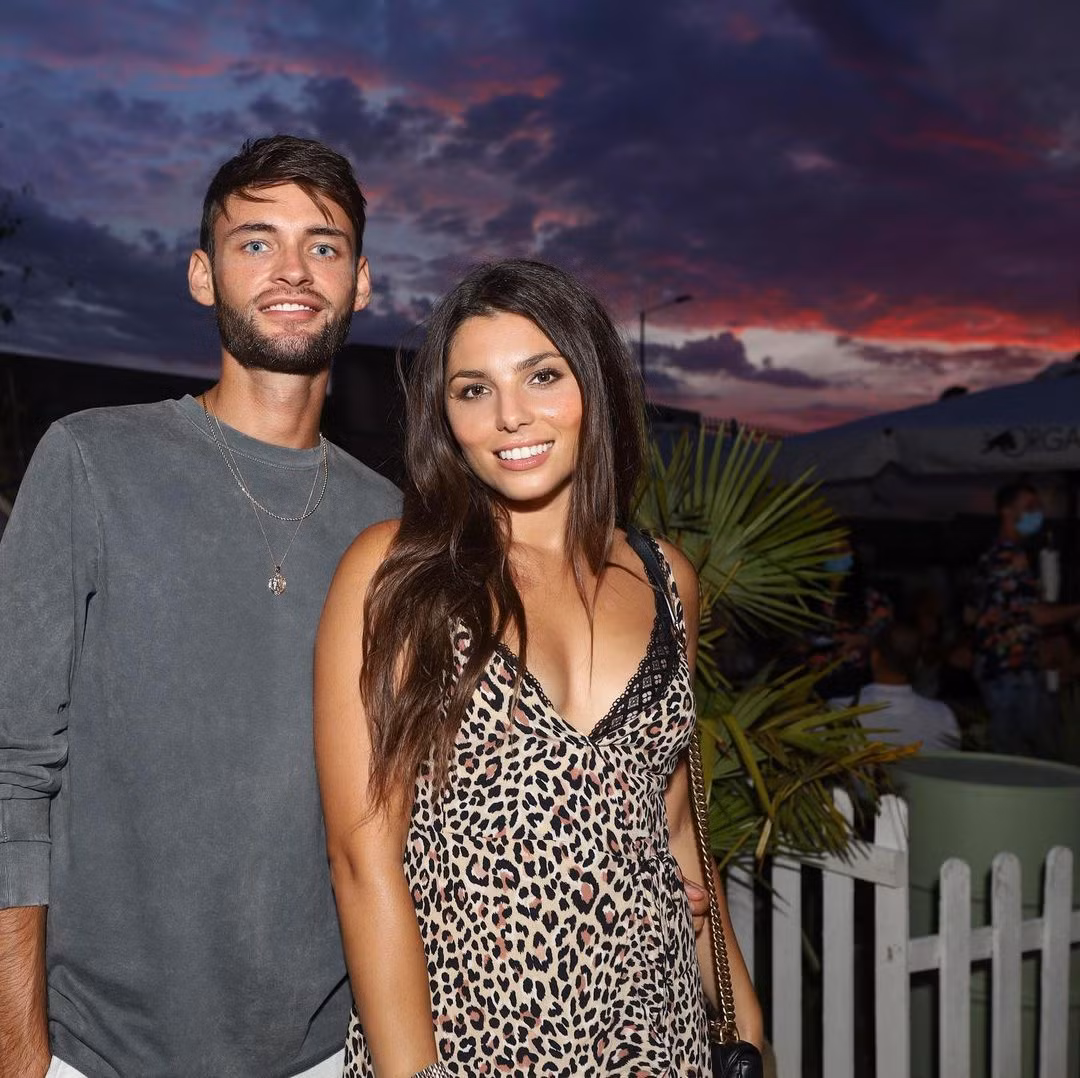 Ngoi sao mang noi khong hanh phuc giua cuoc song xa hoa-Hinh-4