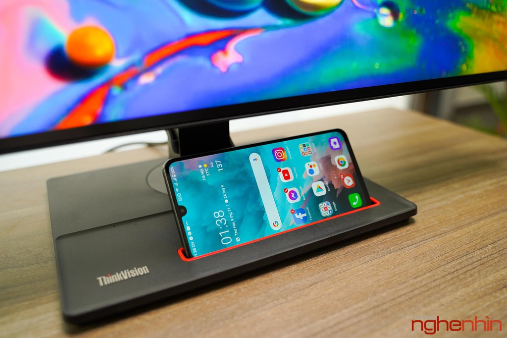 Với thiết kế công thái học, chất lượng hiển thị tốt, thể hiện màu chính xác, nhiều tuỳ chỉnh, nhiều tính năng hỗ trợ, ThinkVision P27h-20 là lựa chọn màn hình sáng giá cho những nhà thiết kế hoặc biên tập video/ảnh. Đặc biệt mức giá 7,5 triệu đồng so với chất lượng màn hình này đem lại rất đáng giá. Điểm yếu về hở sáng hay các khớp chưa thực sự mượt có chăng chỉ là vấn đề rất nhỏ, bạn sẽ có một màn hình thiết kế chất lượng nhưng giá chỉ bằng một phần nhỏ so với màn hình cao cấp.