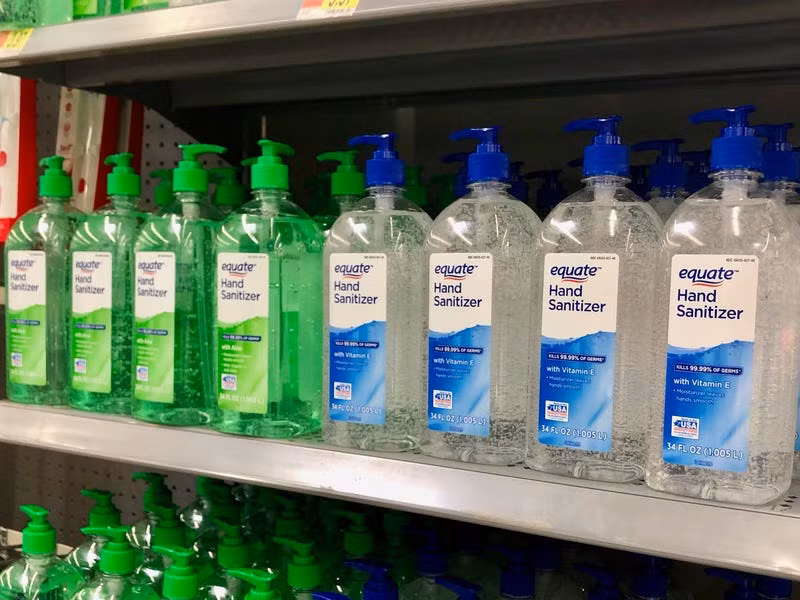 Neu bi cach ly do COVID-19, day la mon do thiet yeu can chuan bi-Hinh-2