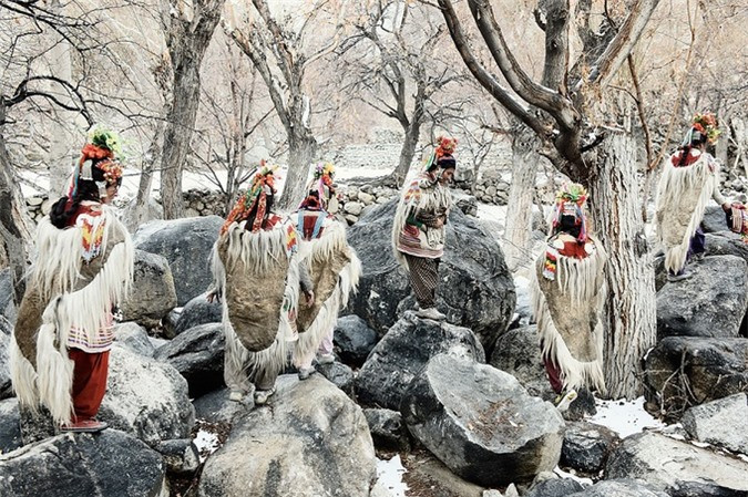 Bộ tộc mà người chồng có thể 'trao đổi' vợ mình với người khác ảnh 1
