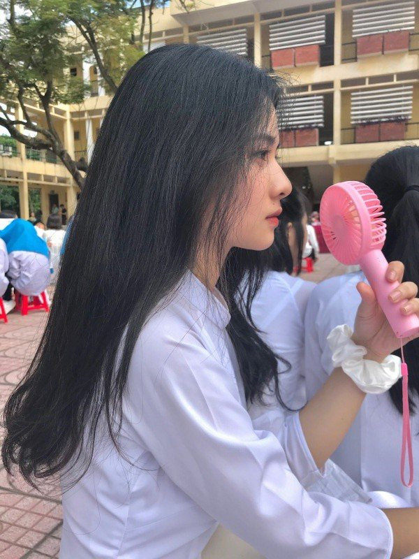 Ảnh chụp góc nghiêng đẹp không tì vết nữ sinh đến từ Bắc Giang - Hình 2 Anh chup goc nghieng dep khong ti vet nu sinh den tu Bac Giang-Hinh-2