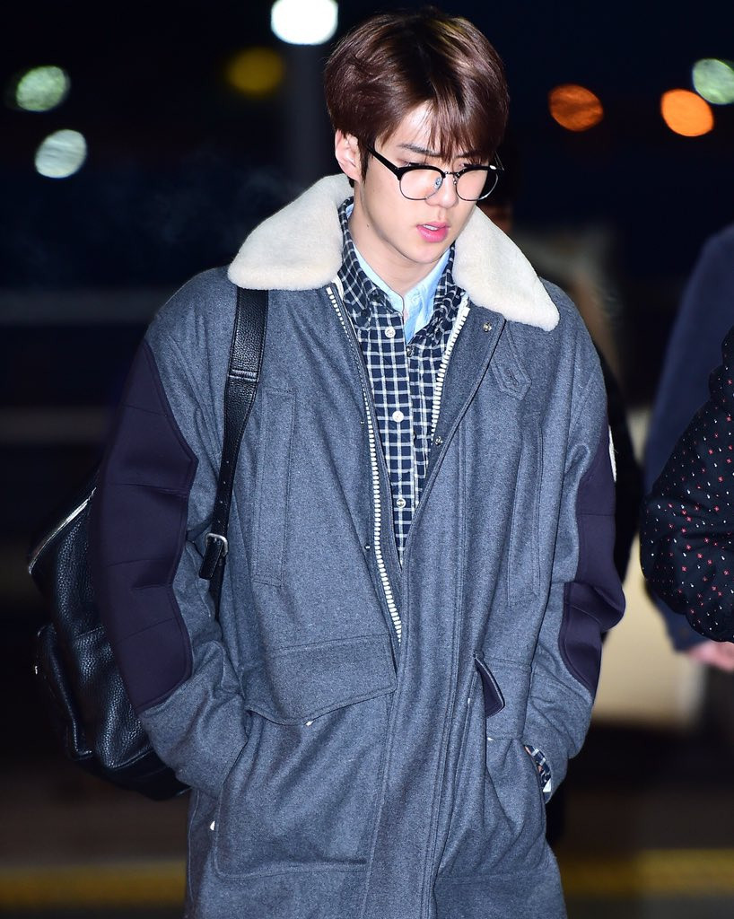 Con sot ao khoac phao dai cua gioi tre Han da cham dut-Hinh-5