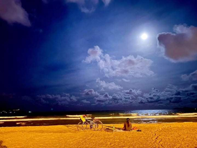 9X Ha Noi bo viec, doc hanh xuyen Viet tren chiec xe dap-Hinh-4