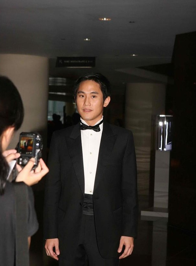 Thieu gia sieu giau tung hen ho voi sao nu hon 11 tuoi-Hinh-2