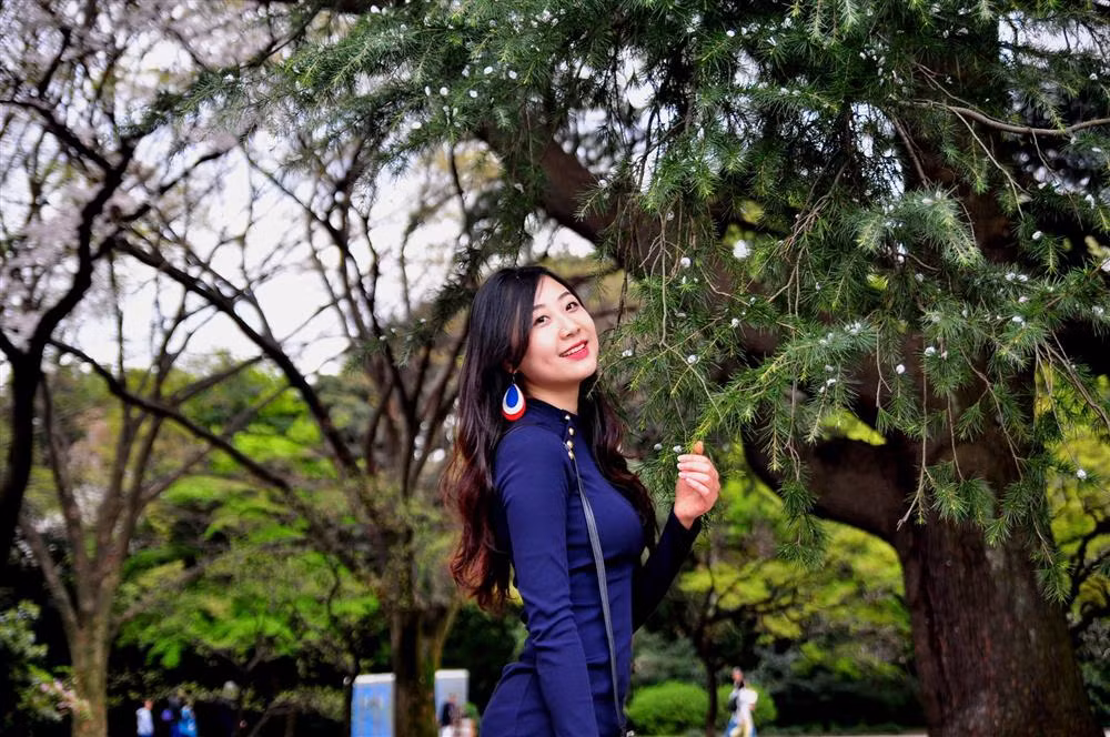 Nu tiep vien bi tai xe Mercedes dam thiet hai 79% suc khoe-Hinh-7