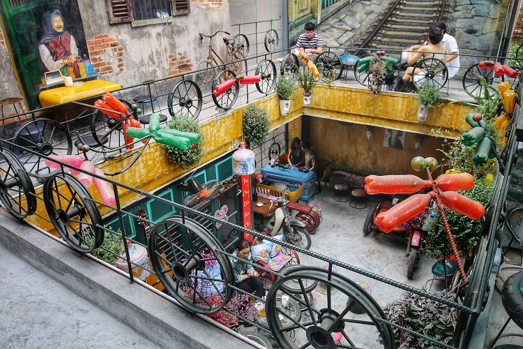 Hoat dong kinh doanh thu vi trong cac con ngo nho-Hinh-11