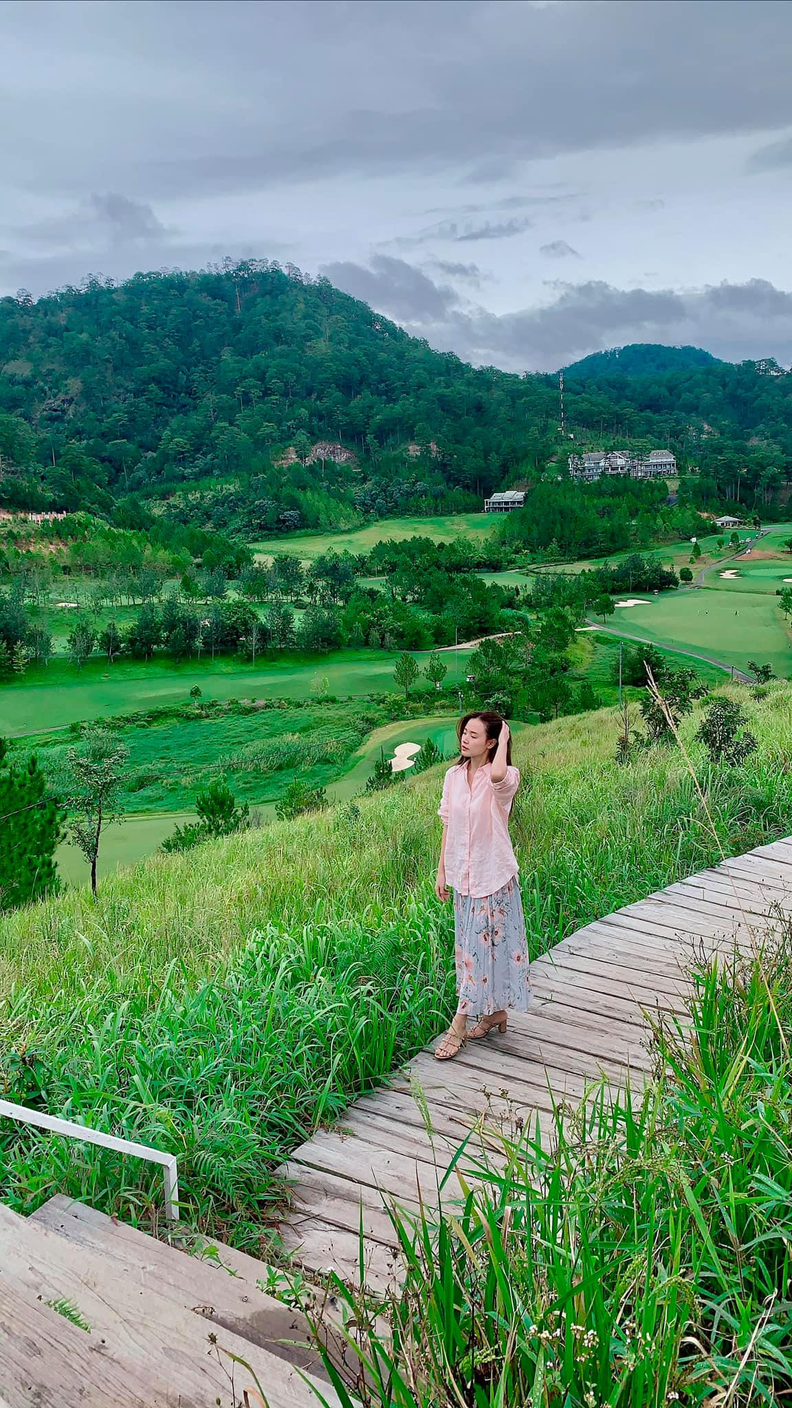 Hot girl Midu tiet lo ly do phai kiem that nhieu tien