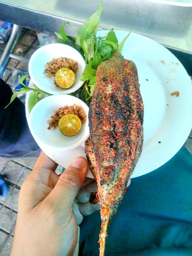 Giá bán dao động từ 160.000 đồng - 320.000 đồng/kg.