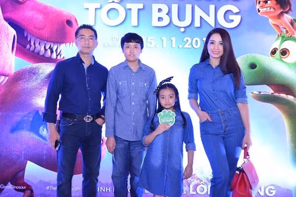 Ngam Thuy Hang - Thuy Hanh nam 15 tuoi cuc giong nhau-Hinh-8