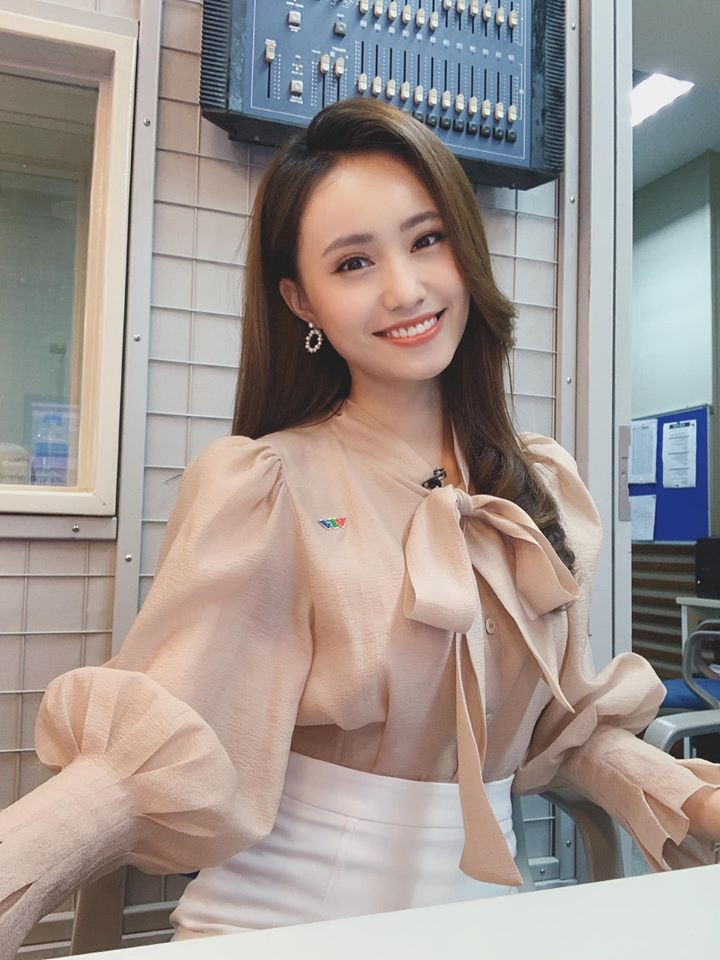 4 nu MC tre trung nhat nhi VTV: Nhan sac khong thua hoa hau-Hinh-16