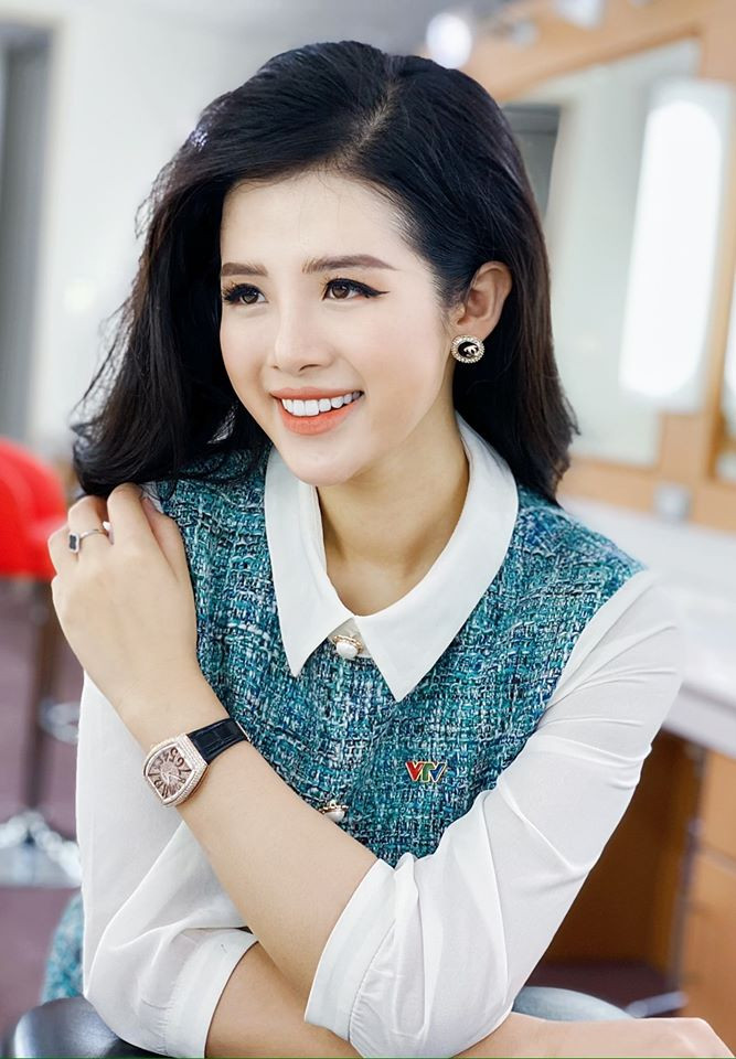 4 nu MC tre trung nhat nhi VTV: Nhan sac khong thua hoa hau-Hinh-30