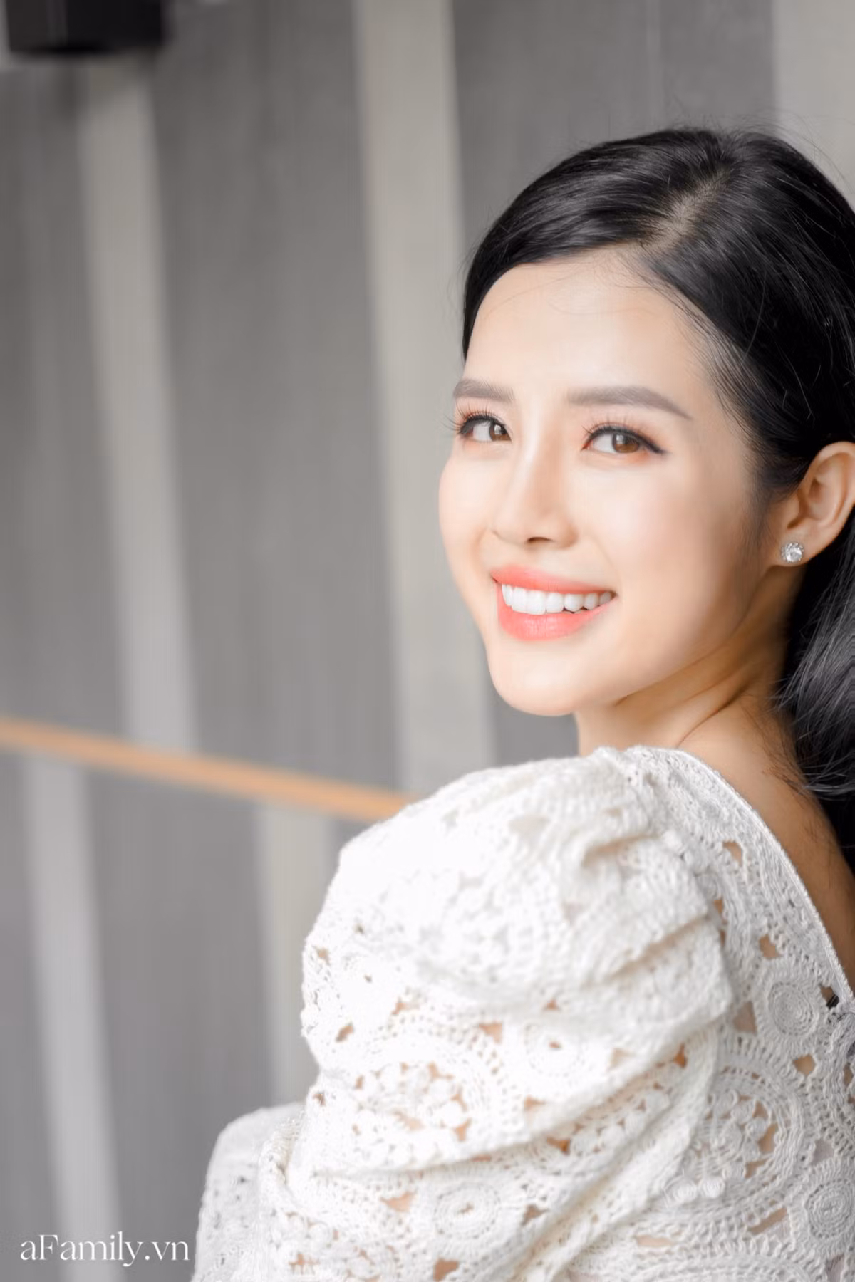 4 nu MC tre trung nhat nhi VTV: Nhan sac khong thua hoa hau-Hinh-33