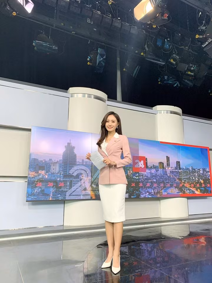 4 nu MC tre trung nhat nhi VTV: Nhan sac khong thua hoa hau-Hinh-23