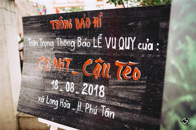 Hội bạn thân "lầy lội" diện đồ cha mẹ bưng tráp trong đám cưới - Hình 3 Hoi ban than