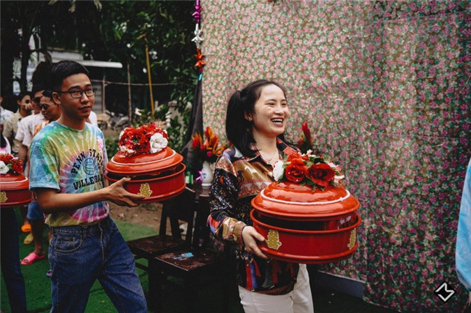 Hội bạn thân "lầy lội" diện đồ cha mẹ bưng tráp trong đám cưới - Hình 7 Hoi ban than