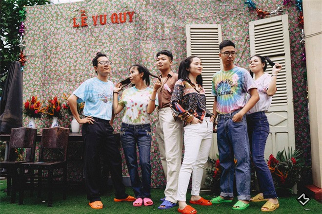 Hội bạn thân "lầy lội" diện đồ cha mẹ bưng tráp trong đám cưới - Hình 11 Hoi ban than