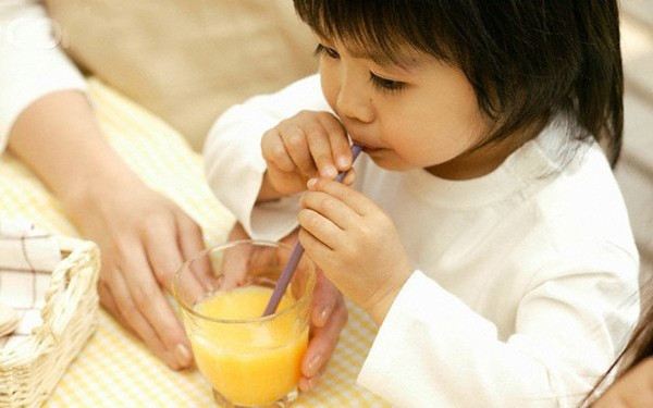 3 thuc pham cho tre an 