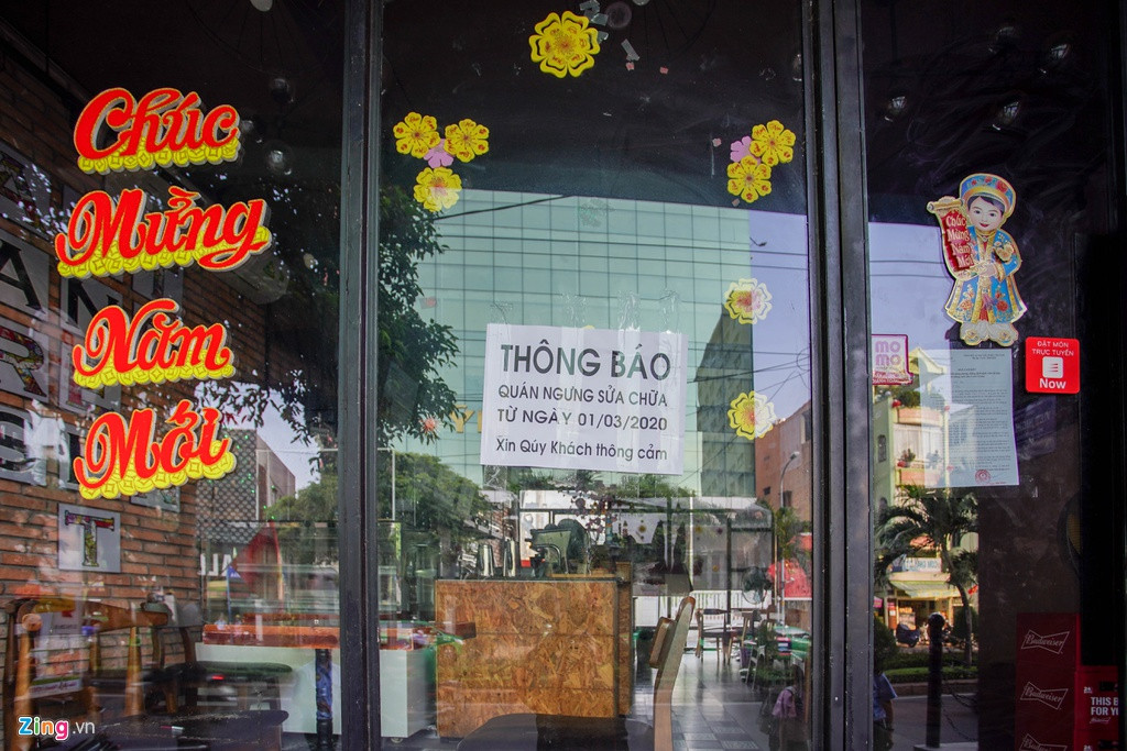 Một số hàng quán tận dụng thời điểm kinh doanh khó khăn này để tạm ngưng sửa chữa hoặc tập trung xây dựng hệ thống vận hành, quản trị. Đây là một trong những giải pháp ứng phó hiệu quả được nhiều chuyên gia khuyến nghị trong giai đoạn này.