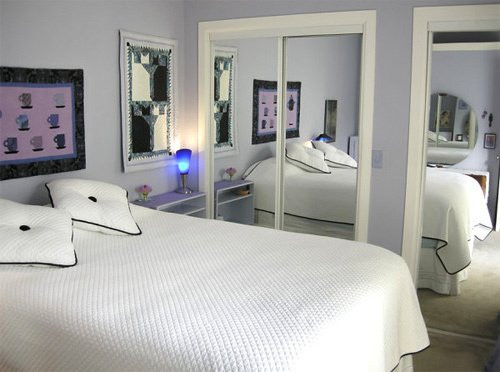 Giuong ngu ke theo 4 cach nay bao sao vo chong luc duc