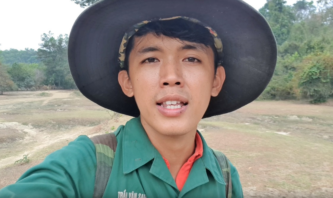 Chang phu ho la YouTuber ngheo nhat VN-Hinh-3