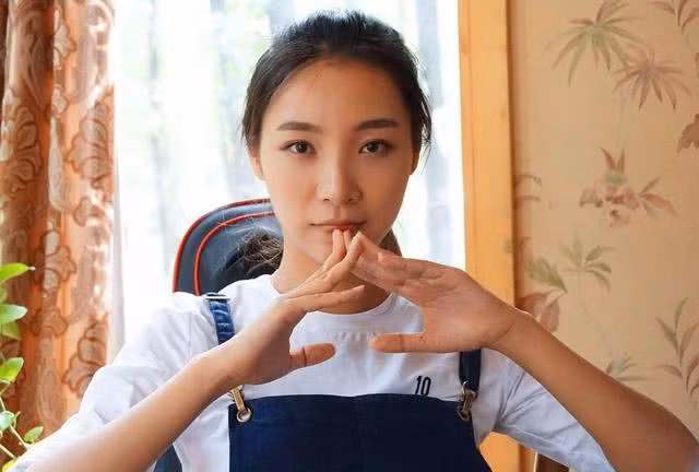 Co bang thac si DH danh tieng nhung chon tro thanh mot streamer