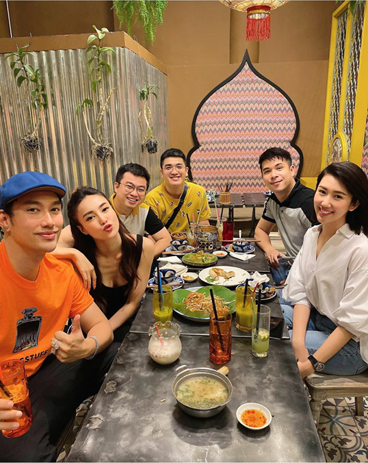 Ninh Duong Lan Ngoc lo nguc tro xuong nhu canh cui kho