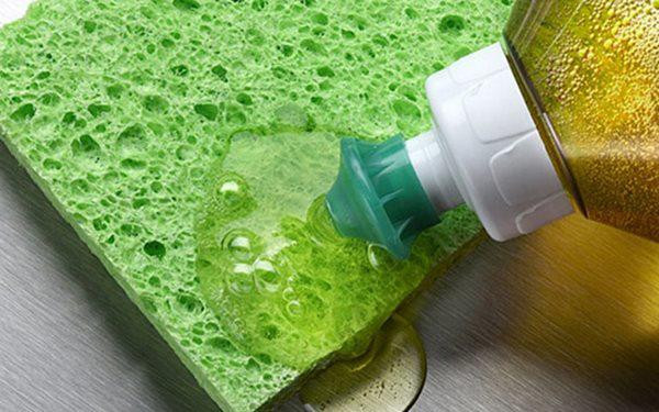 Dùng nước rửa bát khiến chuyên gia cũng phải kinh hãi thốt lên: Sai lầm! Dung nuoc rua bat khien chuyen gia cung phai kinh hai thot len: Sai lam!